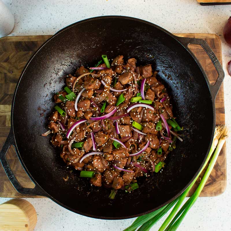 2_L14W_Duck-with-Green-and-Red-Onion_Lifestyle2_Sellng-Point_Generations_WEB.jpg